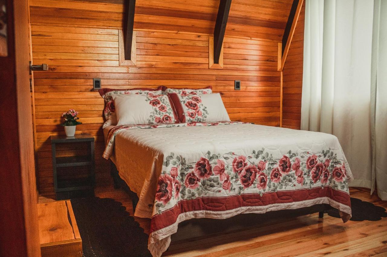 بوم ريتيرو Chale Romantico Com Banheira De Hidromassagem E Lareira المظهر الخارجي الصورة